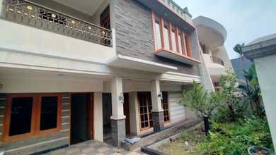 Kesempatan Eksklusif, rumah Prestisius di Green garden, Jakarta Barat, LB 300m²