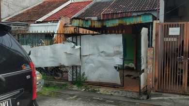 Kesempatan Rumah di Green garden, Jakarta Barat, LB 100m², Harga 2,1 Miliar