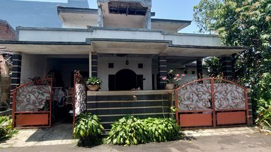 Jual Rumah Nyaman di Bekasi, Bekasi - LT 135m²