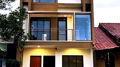 Hunian Prestisius di Kawasan Alam Sutera, Tangerang, LB 180m², Harga 2,9 Miliar