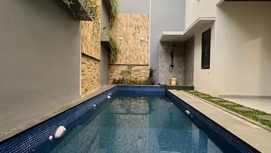 Dijual rumah Premium di Kebayoran Baru, Jakarta Selatan - LT 307m²