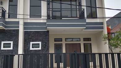 Rumah Dijual di Serpong Villa Melati Mas, Tangerang Selatan, LB 120m², Harga Terbaik!