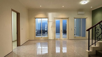 Hunian Elite di Kawasan Gading Serpong Pondok Hijau Golf, Tangerang, LB 200m², Harga 4,5 Miliar