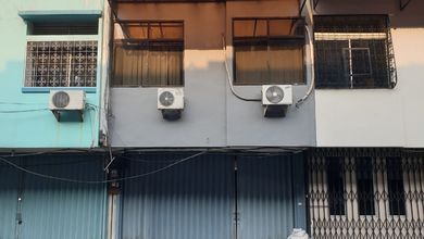 Komplek Taman Surya 1 Daan Mogot Jakarta Barat - Ruko 3.5 - Lantai Lebar 5