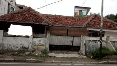 Hunian Mewah di Kawasan Senen, Jakarta Pusat, LB 190m², Harga 4,8 Miliar