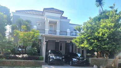 Rumah Mewah di Kawasan Srengseng, Jakarta Barat, LB 380m², Harga 8,8 Miliar