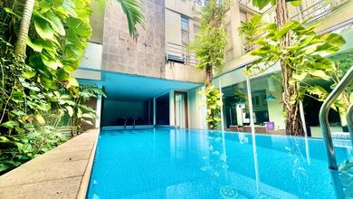 Hunian Mewah di Kawasan Petukangan, Jakarta Selatan, LB 500m², Harga 7,7 Miliar