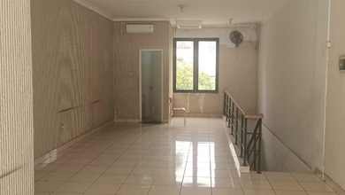 Ruko Lokasi Prima Akses Gampang di Graha Raya, Tangerang Selatan