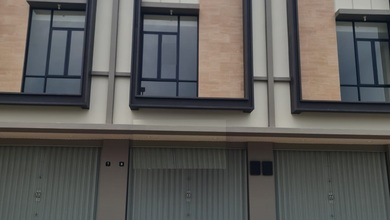 Ruko Dijual Siap Pakai di Suvarna Sutera Tangerang Strategis