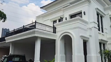 Rumah Mewah di Alam Sutera, Tangerang, 4 Kamar Tidur, LT 236m²