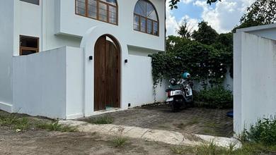 Villa Cantik Tropical Modern Minimalis Dekat Ke Canggu Area