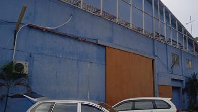 gudang yos sudarso dengan luas 559m ada office bangunan 2 lantai