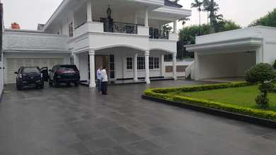 Rumah Area Luxury Kemang, Jakarta Selatan - Harga Menarik 22 Miliar