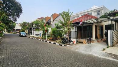 Hunian Elegan di Ciputat Timur, Tangerang Selatan, 4 KT, LT 280m²