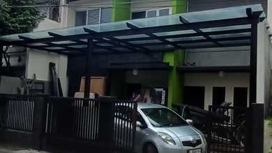 Hunian Mewah di Tomang, Jakarta Barat, 3 KT, LT 170m²