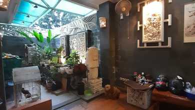 Rumah Elegan di Jurumudi, Tangerang, 7 Kamar Tidur, LT 240m²