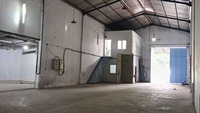 Gudang luas tanah 755m² kawasan industri pergudangan Kamal Bisnis Center Jak-Ut