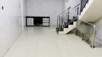 Ruko 4,5 lantai luas tanah 101m² komplek SOKA di jl. Bandengan utara Jak-Ut