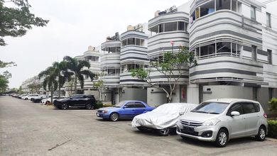 Rumah Dormitory Kost²an 3 lantai Furnished Cluster Anarta Vanya Park Boulevard Barat BSD TangSel