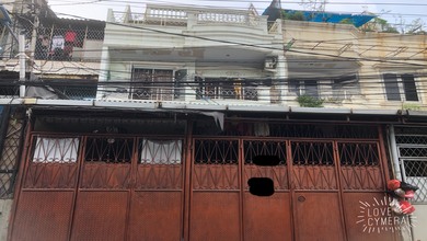 Kesempatan Eksklusif, rumah Mewah di Jelambar, Jakarta Barat, LB 300m²