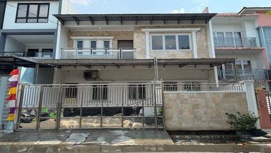 Rumah Elegan di Sunter, Jakarta Utara, 4 KT, LT 230m²