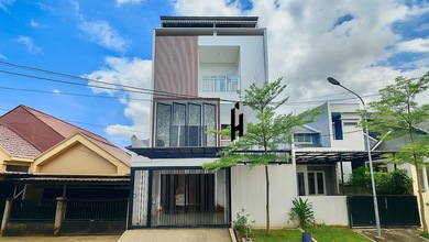 For Sale rumah Eksklusif di Kelapa Gading, Jakarta Utara - LT 144m²