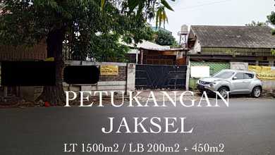 Rumah Area Luxury Petukangan, Jakarta Selatan - Harga Menarik 12 Miliar