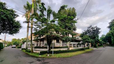 Dijual rumah Mewah di Bintaro, Jakarta Selatan - LT 445m²
