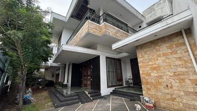 Dijual rumah Eksklusif di Kembangan Selatan, Jakarta Barat - LT 394m²
