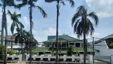 Hunian Elite di Kawasan Green garden, Jakarta Barat, LB 494m², Harga 13,5 Miliar