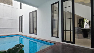 Jual Rumah Cantik Luas 255 m2 di Bintaro, Tangerang Selatan