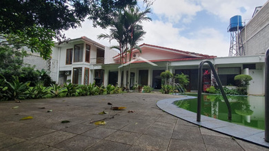 Hunian Elegan di Kemang, Jakarta Selatan, 5 Kamar Tidur, LT 1146m²