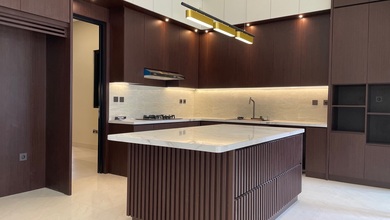 Penawaran Eksklusif, rumah Prestisius di Bintaro, Tangerang Selatan, LB 350m²