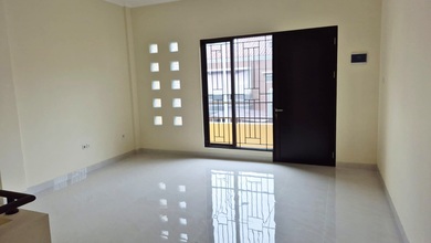 Rumah Sewaan Murah di Permata Buana, Jakarta Barat, 4 KT, Harga 150 Juta /tahun