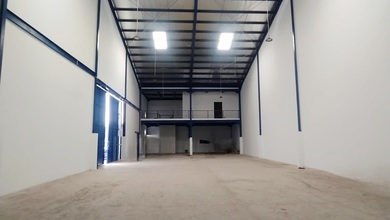 Gudang Kapuk Kamal, Murah, 915 M2, Brand New, Office Rapi, Plong, Container 40 Ft, Dekat Tol, Siap Pakai