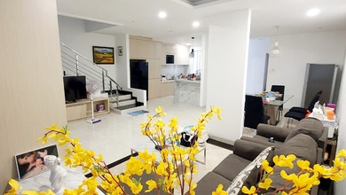 Dijual rumah Mewah di Taman Grisenda, Jakarta Utara - LT 165m²