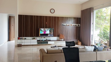 Penawaran Eksklusif, rumah Mewah di Permata Buana, Jakarta Barat, LB 400m²