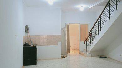 Jual Rumah Siap Huni di Pantai Indah Kapuk, Jakarta Utara, Luas 77 m2