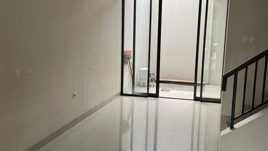 Rumah Dijual di Metland Puri, Jakarta Barat, LB 100m², Harga Terbaik!