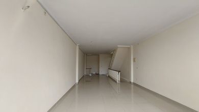 Ruko Green Lake, Nempel Puri, Murah, Siap Pakai, Kantor, Resto, Salon, Klinik, Kursus.