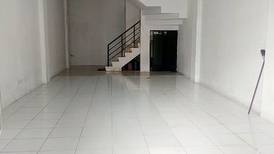 RUKO PURI INDAH, JALAN RAMAI, COCOK USAHA, KLINIK, SALON, KANTOR, RESTO, CAFE, BAKERY, APOTEK.