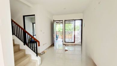 Dijual Rumah Nyaman di Green Lake City, Jakarta Barat - LT 90m²