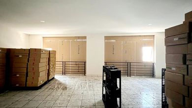 Ruko Gandeng Puri Indah Kembangan, 580 M2, Hadap Jalan, Ada Lift Barang