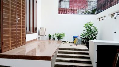 Dijual rumah Mewah di Puri Indah, Jakarta Barat - LT 150m²