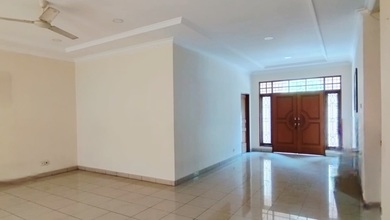 Dikontrakkan Rumah Terjangkau di Permata Buana, Jakarta Barat, LT 200m²