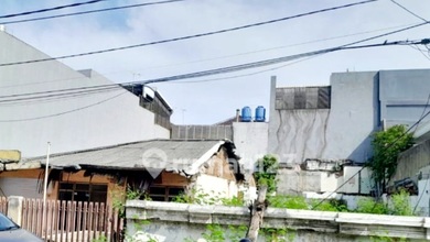 Hunian Mewah di Pluit, Jakarta Utara,  KT, LT 250m²