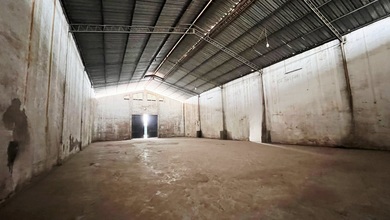 Gudang Kawasan Tegal Alur, Kapuk Kamal, Murah, 1410 M2, Office Siap Pakai, Akses Container 40 Ft