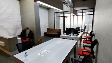 Office Gold Coast Pik, 57 M2, Full Furnish, Rapi, Siap Pakai