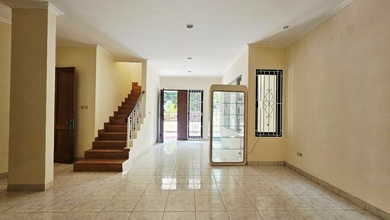 Rumah Area Premium Taman Grisenda, Jakarta Utara - Harga Menarik 5,2 Miliar