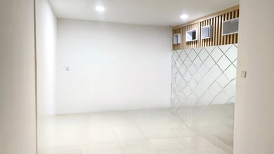 Rumah Mewah Luas 90 m2, di Pantai Indah Kapuk, Jakarta Utara